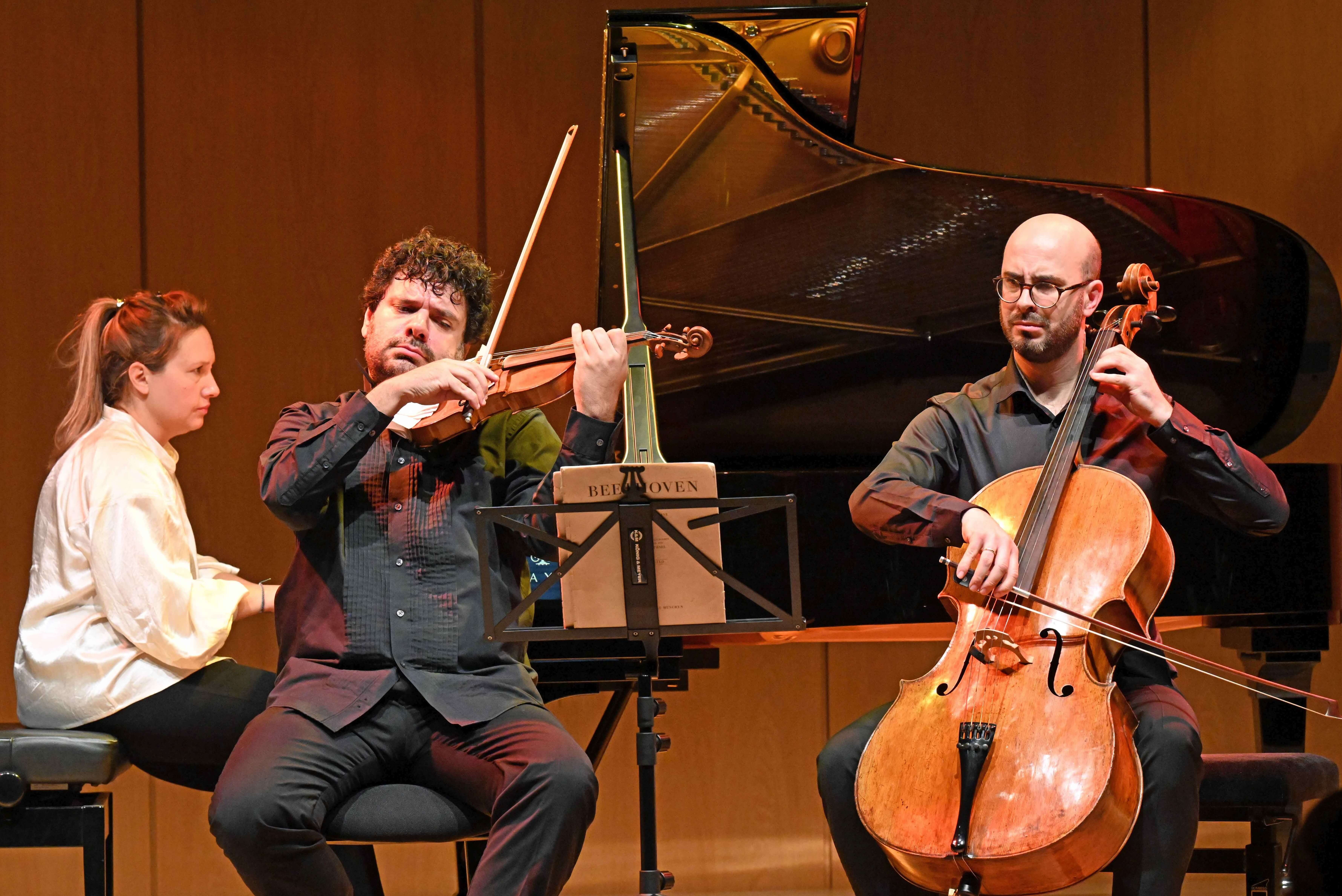 Astris Trio im Konzert